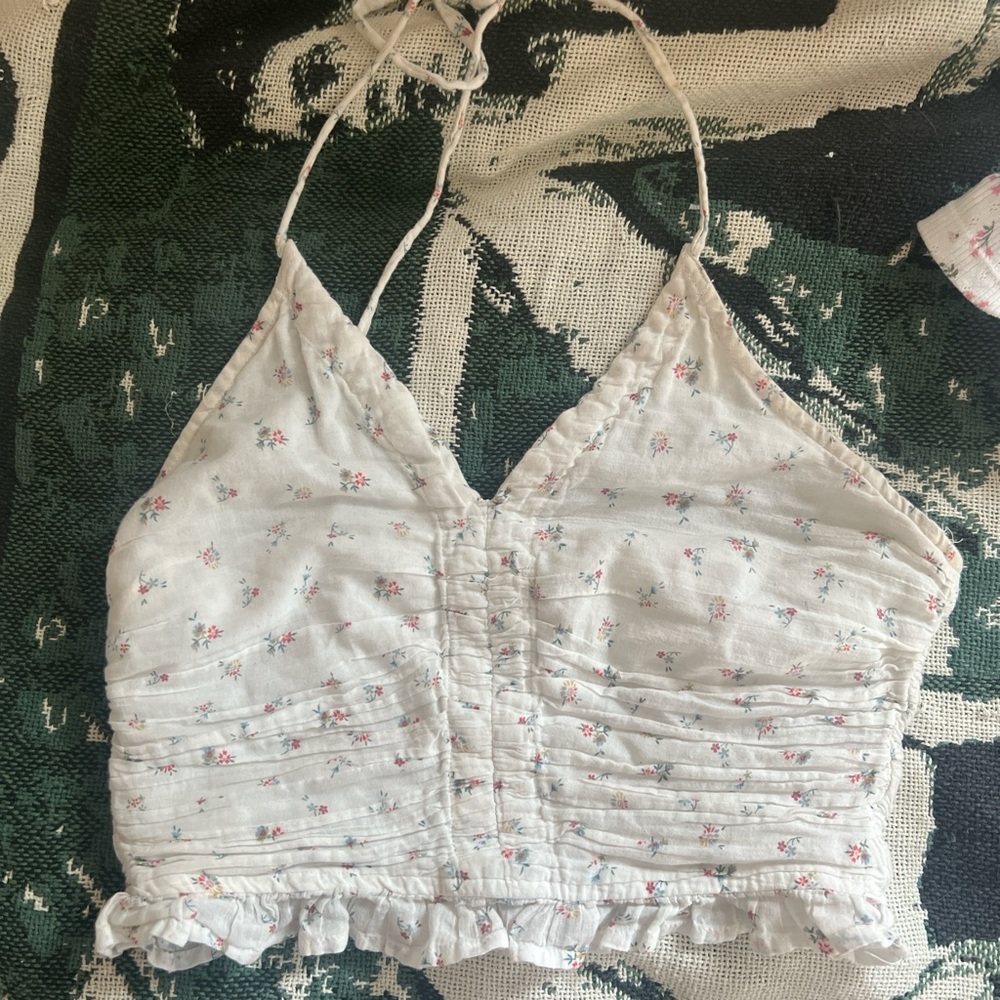 American Eagle cute floral summer halter neck tie crop top